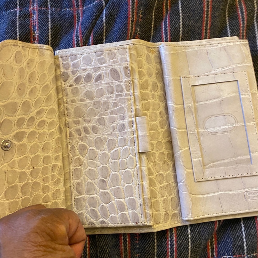 Wallet - Picture 3 of 6